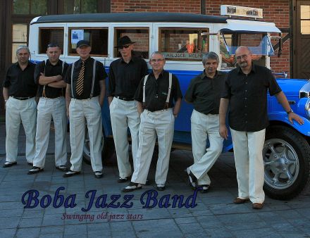 Park Miejski, Ostrowiec Św. Muzyka Boba Jazz Band w Ostrowcu 