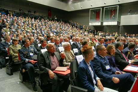 Targi Kielce Targi Debata o współpracy wojskowej w ramach NATO 